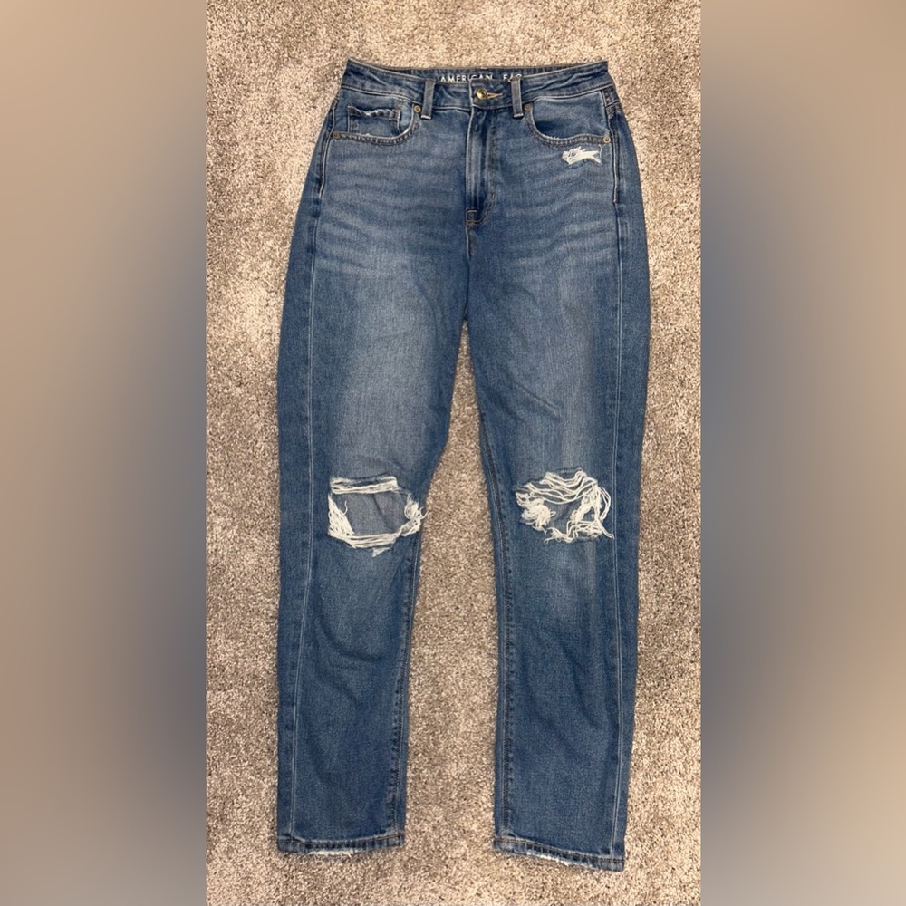 American eagle mom jeans